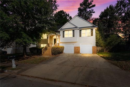 375 Sapphire Bnd, Riverdale, GA, 30296-6057 | Card Image