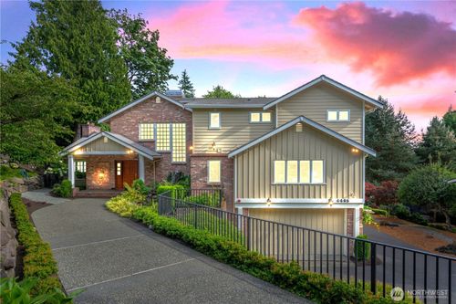 4465 W Mercer Way, Mercer Island, WA, 98040-3935 | Card Image