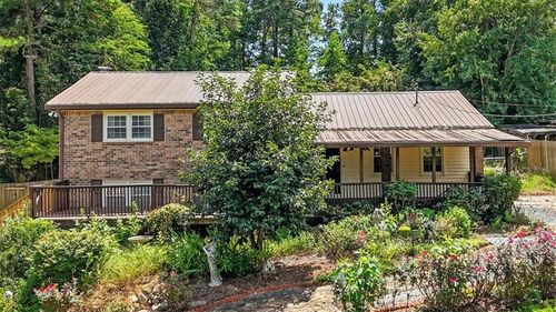 5725 Macedin Dr, Douglasville, GA, 30135-4039 | Card Image