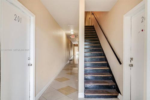 440 Sw 5th Ave, Miami, FL, 33130-2767 | Card Image