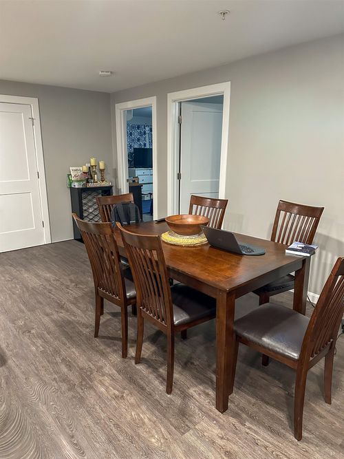 101-9 Monarch Way, Portsmouth, NH, 03801 | Card Image