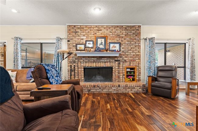 Main Living | Image 10