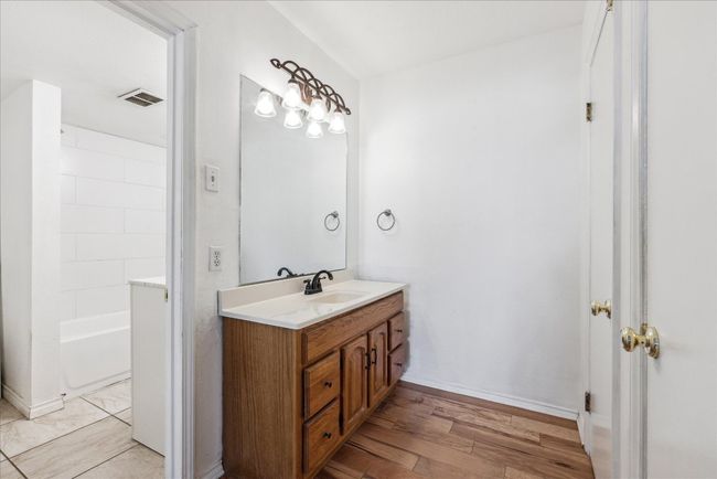 Vanity + sink in primary bedroom | Image 12
