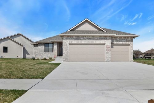 5866 E Central Park Ave, Bel Aire, KS, 67220-6402 | Card Image