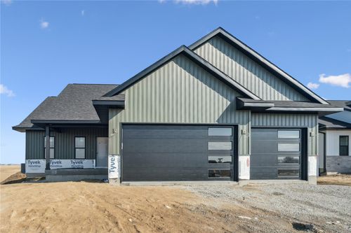 900 Crestview Dr, Solon, IA, 52333 | Card Image