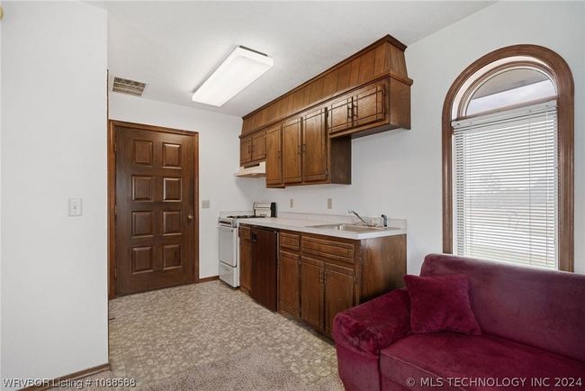 40079 E County Road 1315, House other with 3 bedrooms, 4 bathrooms and null parking in McCurtain OK | Image 23