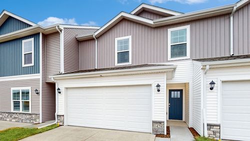 9417 Lovegrass Drive Sw, Cedar Rapids, IA, 52404 | Card Image