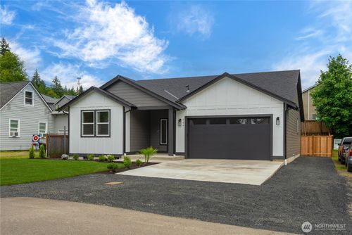 756 Pioneer St Sw, Tumwater, WA, 98512-6861 | Card Image
