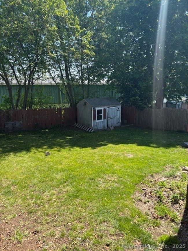 43 Eastern Ave, House other with 3 bedrooms, 2 bathrooms and null parking in New London CT | Image 4