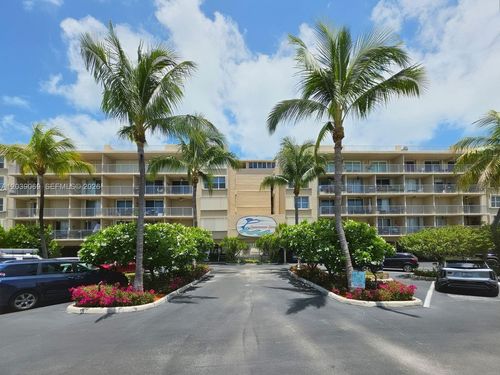 208-88500 Overseas Hwy, Tavernier, FL, 33070-4001 | Card Image