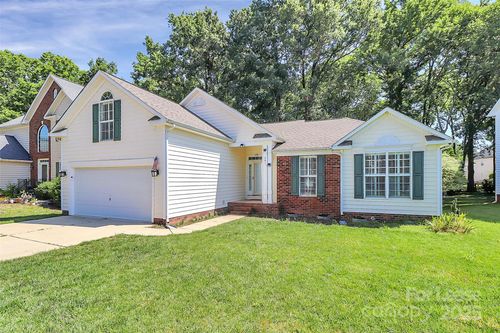 203 Alnwick Ln, Waxhaw, NC, 28173-6540 | Card Image