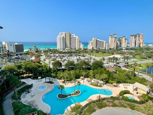 LUAU POOL AND BEACH VIEW | Image 26
