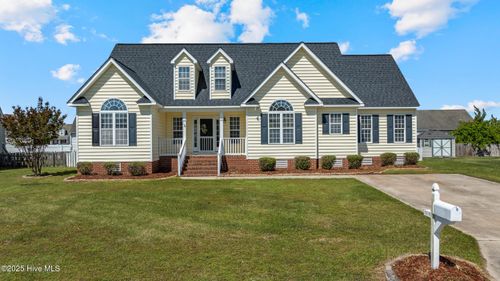2712 Camille Dr, Winterville, NC, 28590-9789 | Card Image