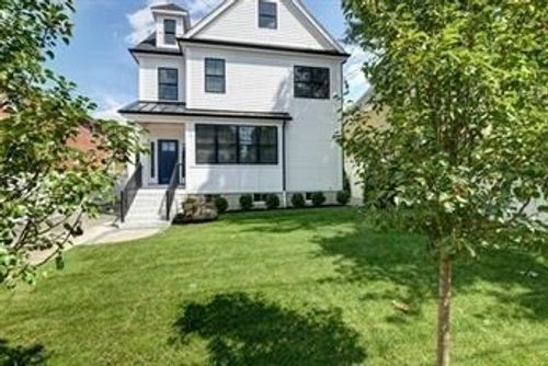 218-218 Hillside Ave, Needham, MA, 02494-1301 | Card Image