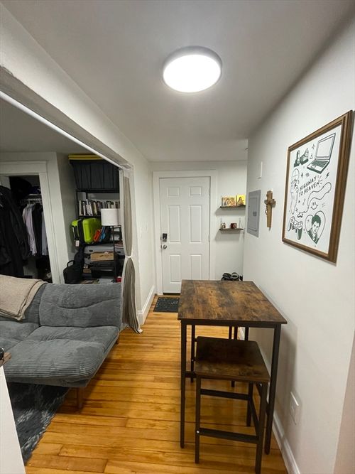 12-7 Main St, Foxboro, MA, 02035-1820 | Card Image