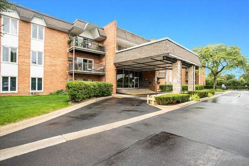 apt-j105-4224 Saratoga Ave, Downers Grove, IL, 60515-1931 | Card Image