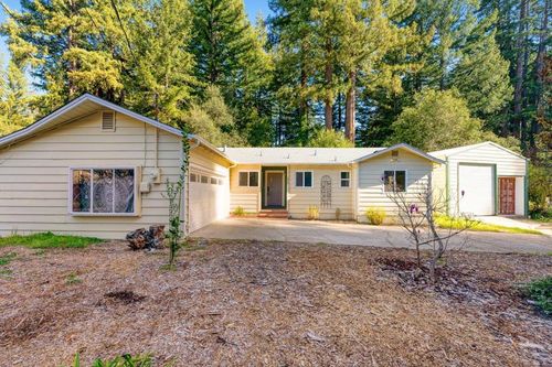 215 Moon Dr, Boulder Creek, CA, 95006 | Card Image