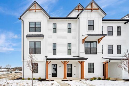 4472 Yellowwood Ave, Brownsburg, IN, 46112-2094 | Card Image