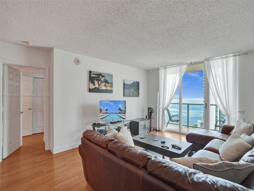 3203-1155 Brickell Bay Dr, Miami, FL, 33131 | Card Image