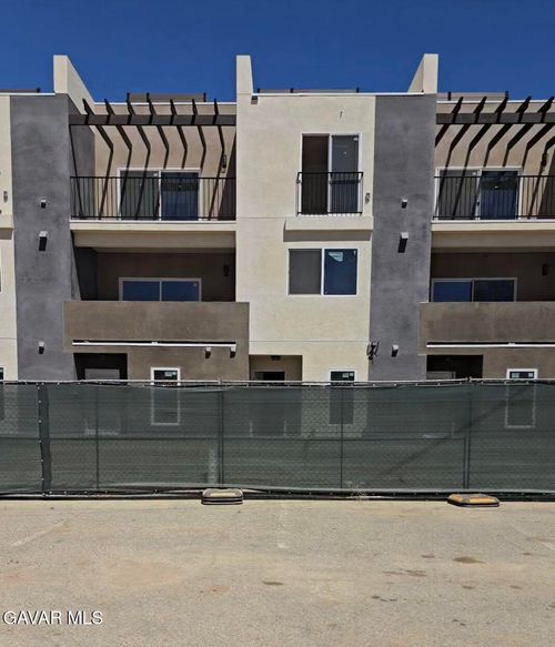 1-38225 9th St E, Palmdale, CA, 93550 | Card Image