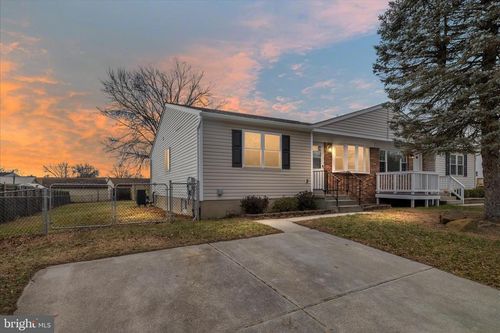 905 220th St, PASADENA, MD, 21122-1377 | Card Image