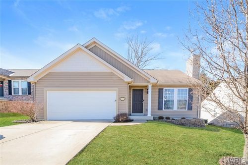 6573 Buckingham Palace Dr, Imperial, MO, 63052-3803 | Card Image