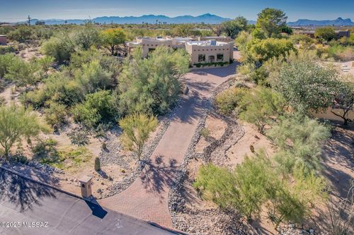 9635 N Calle El Milagro, Oro Valley, AZ, 85737 | Card Image
