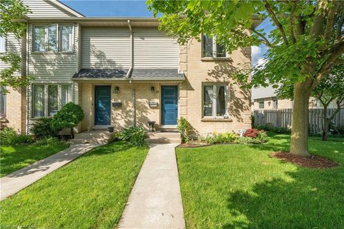 31-925 Lawson Rd, London, ON, N6G4X3 | Card Image