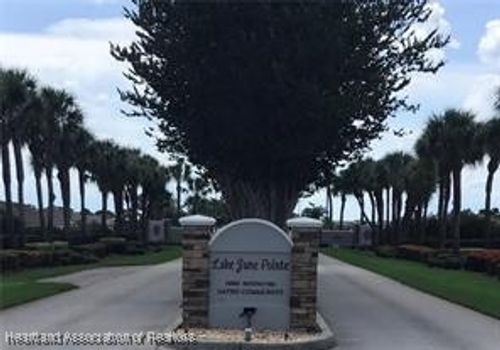 547 Sunset Pointe Dr, Lake Placid, FL, 33852-9159 | Card Image