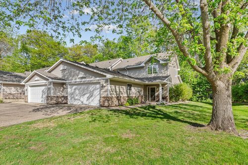 19 Pleasant View Trl, North Mankato, MN, 56003-2442 | Card Image