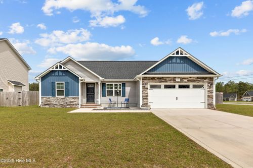 514 Gum St, Camp Lejeune, NC, 28547 | Card Image