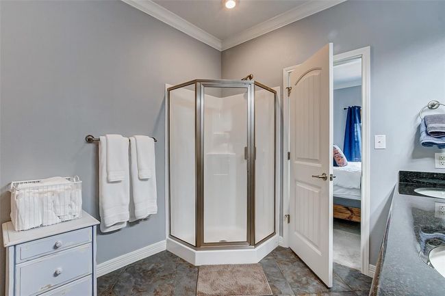 2774 Gulfview Ln, House other with 4 bedrooms, 4 bathrooms and 5 parking in Crystal Beach TX | Image 16