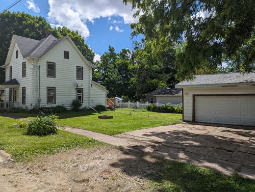 115 W Cherry St, Cedarville, IL, 61013 | Card Image