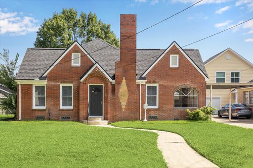 700 Avenue Of Oaks St, Houston, TX, 77009-1953 | Card Image