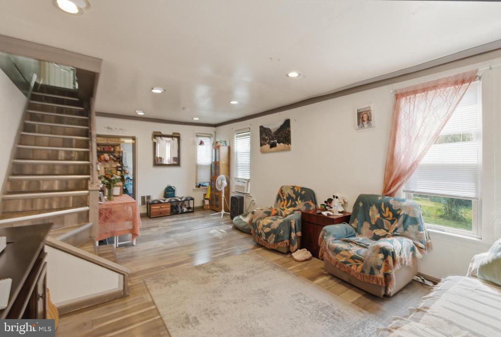 Residential in PENNSAUKEN 2