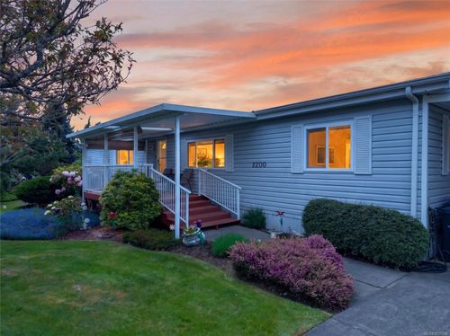 2200 Stadacona Dr, Comox, BC, V9M3P9 | Card Image