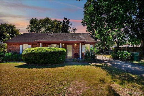 700 Genetta Ct, Montgomery, AL, 36104-5702 | Card Image