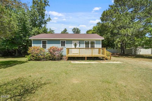 704 Wagstaff Rd, Fuquay Varina, NC, 27526-8100 | Card Image