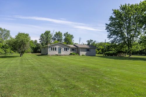 19211 31 Mile Rd, Ray, MI, 48096-1206 | Card Image