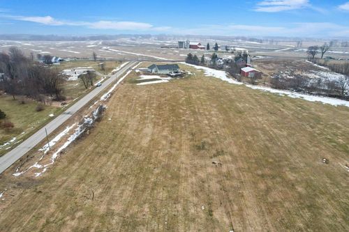 L4 Oak Shore Dr, Fall River, WI, 53932 | Card Image