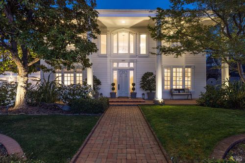389 Saint Andrews Drive, Napa, CA, 94558 | Card Image