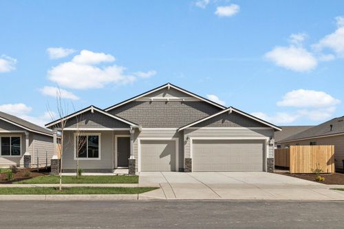 70-4174 Sw Pumice Ave, Redmond, OR, 97756 | Card Image