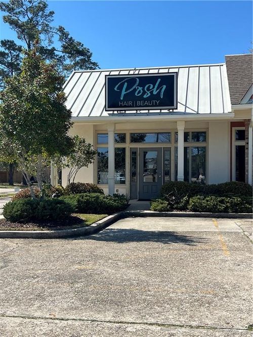 3999 Pontchartrain Dr, Slidell, LA, 70458-5117 | Card Image