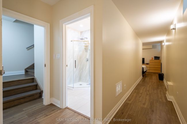 35A Broadview Ave, House attached with 3 bedrooms, 5 bathrooms and 2 parking in Mississauga ON | Image 30