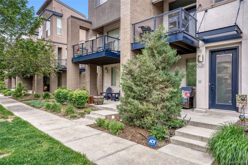 8226 E 24th Dr, Denver, CO, 80238-3328 | Card Image