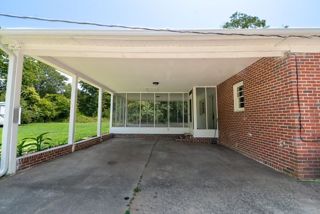 231 E Hampton Ave, House other with 3 bedrooms, 2 bathrooms and null parking in Honea Path SC | Image 9