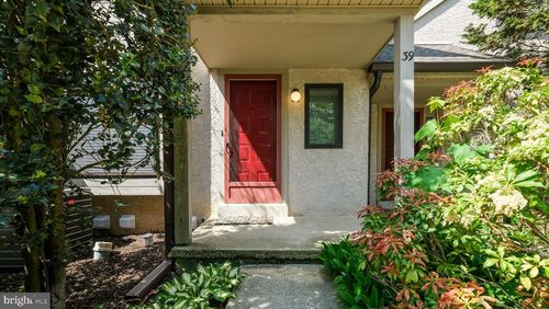 39 Oakmont Pl, MEDIA, PA, 19063-2565 | Card Image