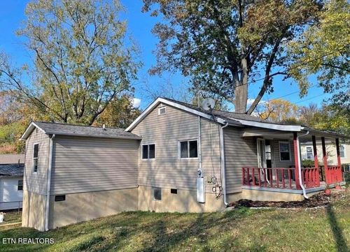243 Nicholson Ave, Knoxville, TN, 37920-3044 | Card Image