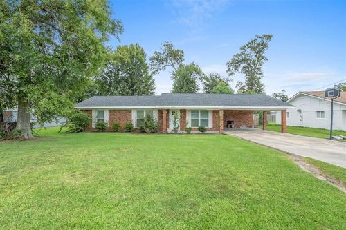 2305 Acadienne St, Sulphur, LA, 70663-7228 | Card Image