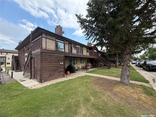 202-15 Alport Cres, Regina, SK, S4R8C6 | Card Image